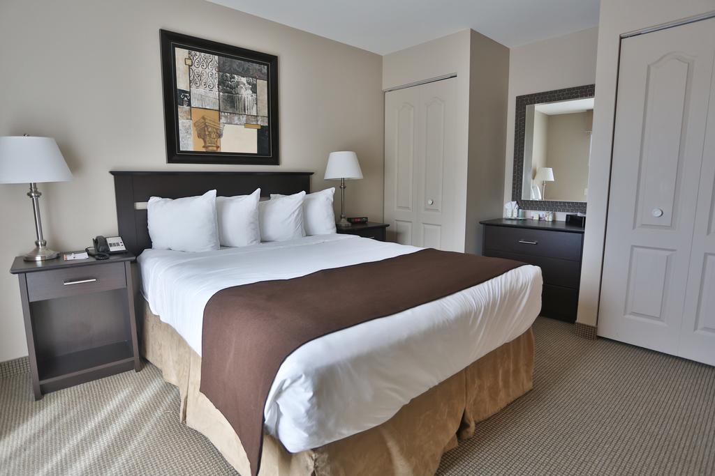 Hotel Le Versailles Saint-Sauveur Номер фото